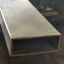 KA 4 B2B - KO Kształtownik 60x20x1,5 L=6mb szlifowany