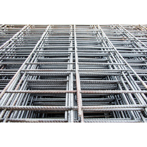 Siata zgrzewana żebro fi 10x2400x6000 oczko150x150 #1
